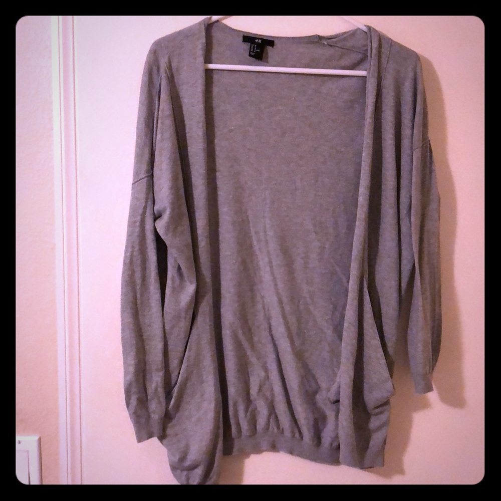 H&M Gray Spotted Open Cardigan